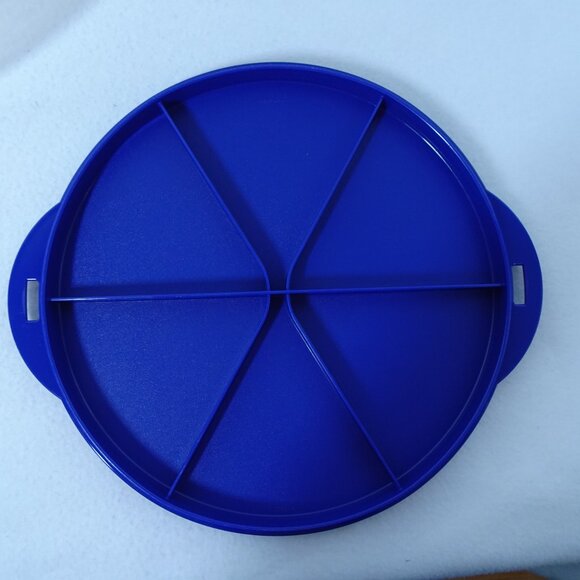 Tupperware Round Pie Taker Carrier Pie Holder Blue Locking Lid 3062C-2 - Picture 6 of 11